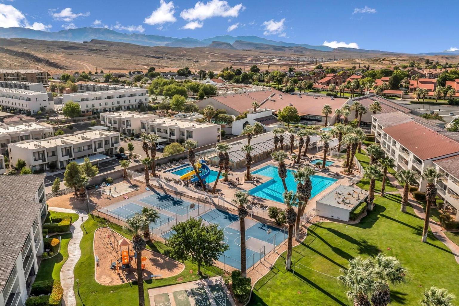 Modern Resort Condo - Pools, Courts & Scenic Views Сейнт Джордж Екстериор снимка